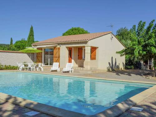 Beautiful Holiday Home Near Centre Private Pool Private Garden Roofed Terrace : Maisons de vacances proche d'Argeliers