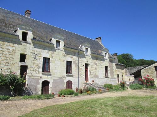 Cozy Holiday Home near Forest in Lern : Maisons de vacances proche de Bournand