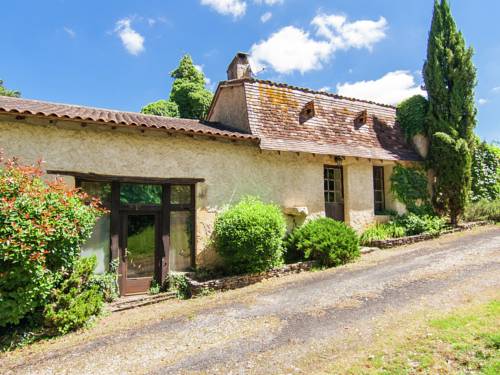 Cosy Holiday Home in Bourgnac with Private Pool : Maisons de vacances proche de Bourgnac