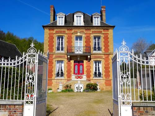 L'Ajoussienne : Maisons de vacances proche de Les Baux-de-Breteuil