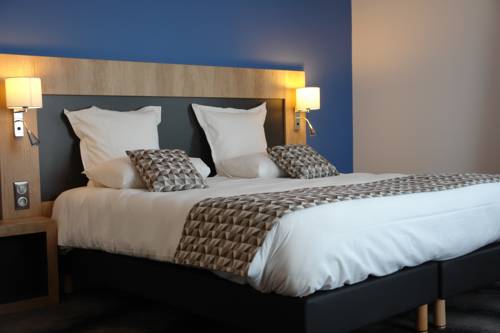 Brit Hotel Confort Loches : Hotels proche de Ciran