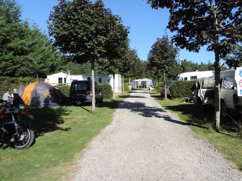 Camping La Prairie : Campings proche d'Intres