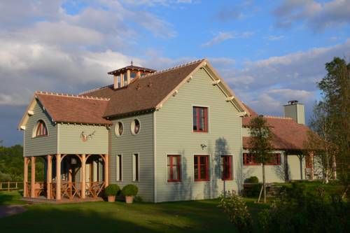 Lodge Saint-Hymer : Maisons de vacances proche de Drubec