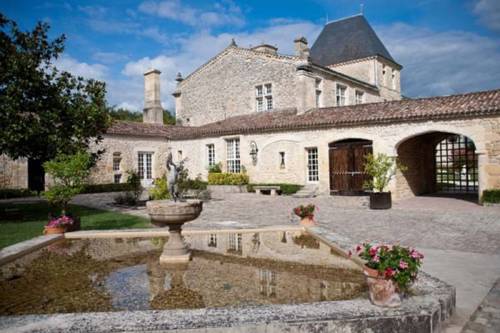 Gîtes du Château de la Ligne : Maisons de vacances proche de Lignan-de-Bordeaux