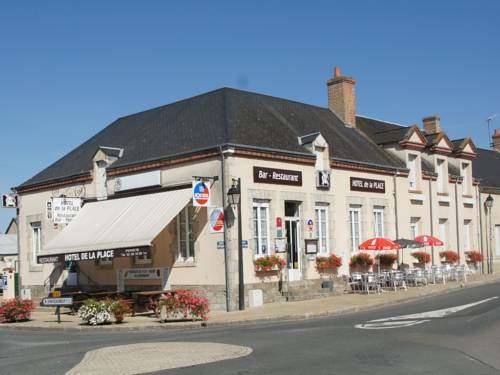Hôtel de la Place : Hotels proche de Saint-Aignan-des-Gués