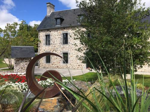 Clos l'Abbe, Piscine & Spa - Demeure de Prestige : Maisons de vacances proche de Le Mesnil-Aubert