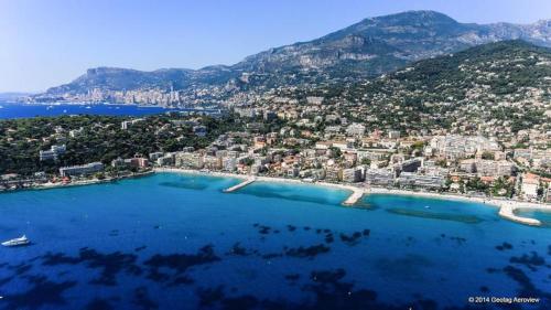 STUDIO or ONE BEDROOM Avenue de la plage : Appartements proche de Roquebrune-Cap-Martin