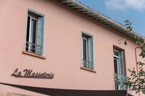 La Massoterie gîte 1 : Maisons de vacances proche de Montescot