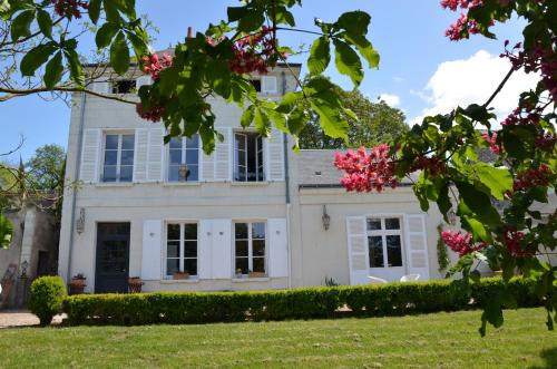 Le Clos Mademoiselle : Maisons d'hotes proche de La Chapelle-Blanche-Saint-Martin
