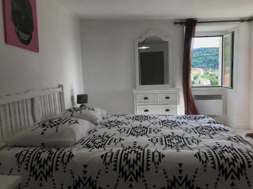 Maison entière tout équipé 4 chambre possibilité de 10 couchage Venaco Centre Corse : Maisons de vacances proche de Venaco