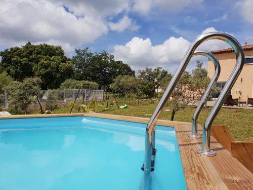 Air conditioned villa with private pool near by Verdon gorge : Villas proche de Régusse