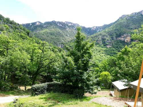Huttopia Gorges du Tarn : Campings proche de Mostuéjouls