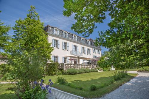 Château Bellevue : Hotels proche de Panjas