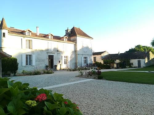 Domaine de Montboulard : Maisons d'hotes proche de Soyaux