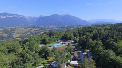 Team Holiday - Camping Le Balcon de Chartreuse : Campings proche de Saint-Geoire-en-Valdaine