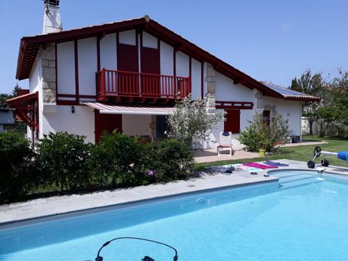 Maison - Ustaritz - proche Biarritz : Villas proche de Jatxou