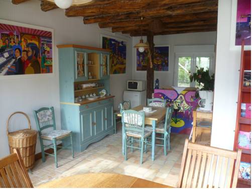 Chambres d'hôtes Legros : B&B / Chambres d'hotes proche de Mehun-sur-Yèvre