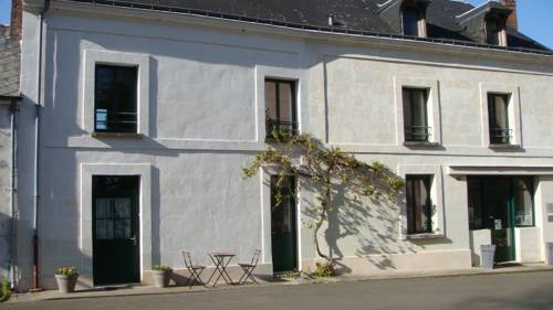 gite montreuil le henri 2 pers : Appartements proche de Saint-Mars-de-Locquenay