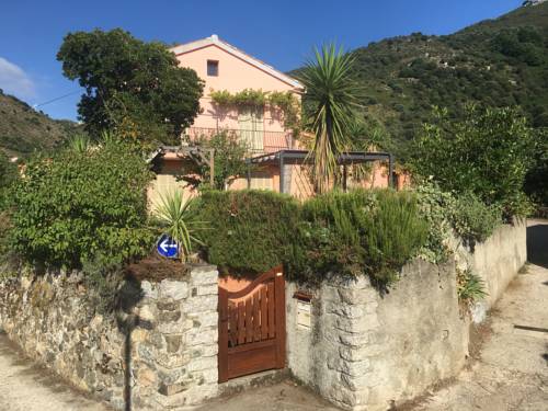 U Parasu : Maisons de vacances proche de Fozzano