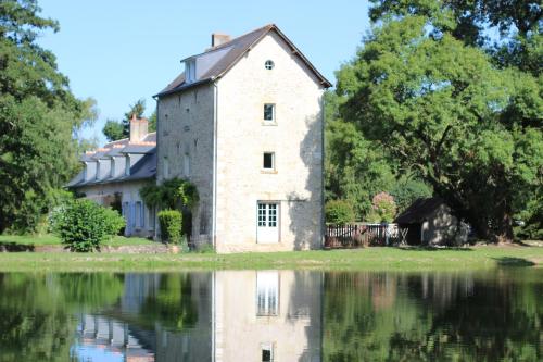 Le Moulin de Chareau : B&B / Chambres d'hotes proche de Neuillé-le-Lierre