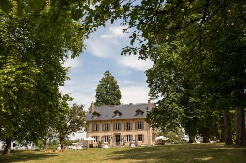 Domaine de Savigny : B&B / Chambres d'hotes proche de Mont-et-Marré