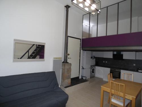 Le Cadurci 1 - Joli studio mezzanine : Appartements proche de Tauriac