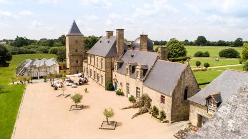 Château du Bois-Guy : Hotels proche de Le Châtellier