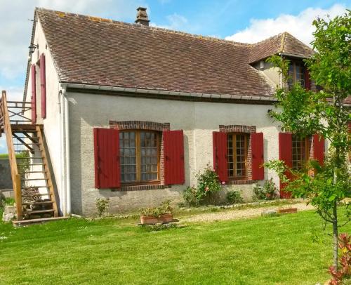 La Longère aux Volets Rouges, Meublé Tourisme 2 étoiles : Maisons d'hotes proche de Montigny-sur-Avre