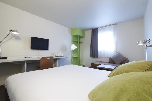 Campanile Blanc-Mesnil : Hotels proche de Livry-Gargan