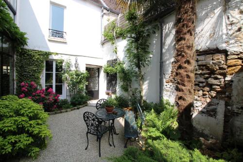 Jardin de Mathilde : B&B / Chambres d'hotes proche de Mons-en-Montois