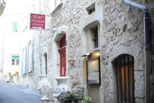 Logis Hotel le Prieuré : Hotels proche de Bourg-Saint-Andéol