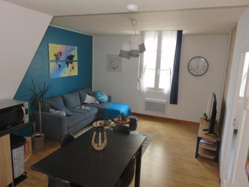 Grand appartement chaleureux : Appartements proche de Thouars
