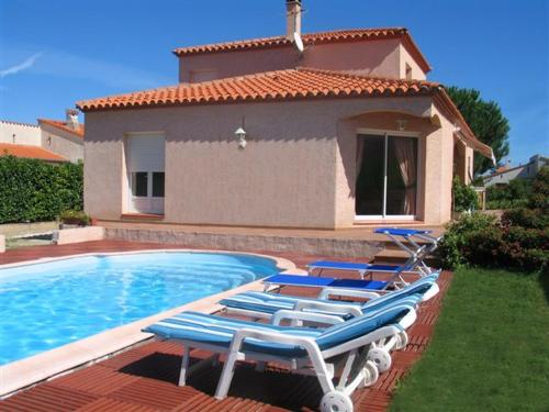 Villa climatisée piscine privée classée 4 étoiles : Villas proche de Laroque-des-Albères