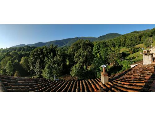 Pyrénées Hideaway : Maisons de vacances proche de Vernajoul