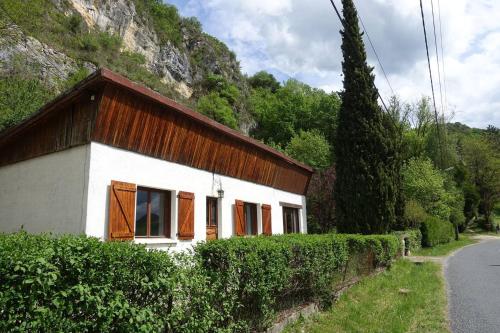 Maison du Buis doré : Maisons de vacances proche de Massignieu-de-Rives