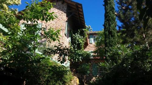 Casteljosse : nature et sérénité : B&B / Chambres d'hotes proche de Calmels-et-le-Viala