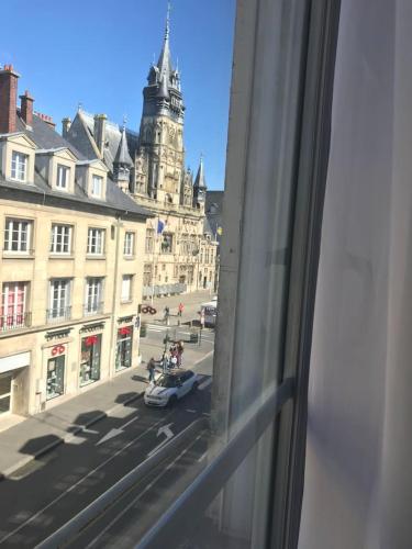 appartement de charme en plein coeur du centre ville de Compiègne arriver entre 14h et 18h maximum : Appartements proche de Pimprez