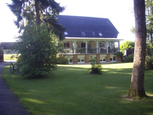 La Grange des Marettes : B&B / Chambres d'hotes proche d'Anceaumeville