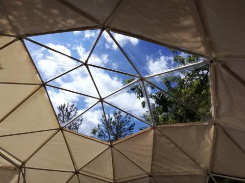 Dome géodésique ou tente bulle in paradise avec piscine : Tentes de luxe proche de Puget-Théniers