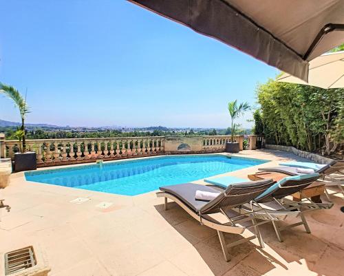 3 Bedrooms Villa near Cannes - Pool & Jacuzzi - Sea View : Villas proche de Mandelieu-la-Napoule
