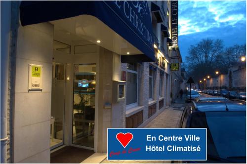 Logis - Le Christina : Hotels proche de Saint-Doulchard