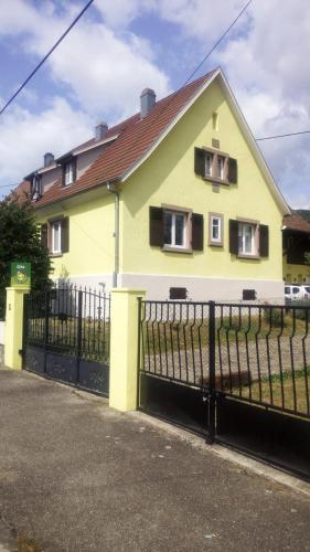 Gîte Yves : Appartements proche de Soultzbach-les-Bains
