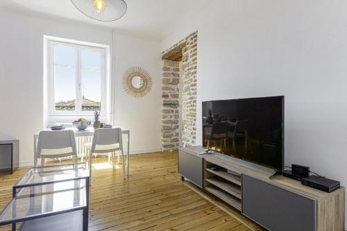 Large and confortable apartment on Bayonne city-center - Welkeys : Appartements proche de Saint-Pierre-d'Irube