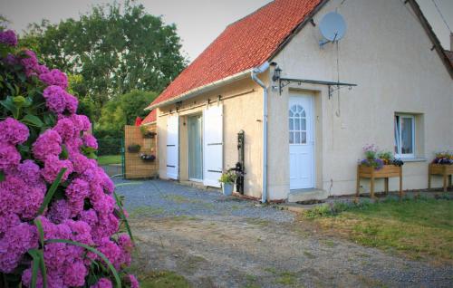 L'Orée du bois Fougières : Maisons de vacances proche de Wavrans-sur-Ternoise