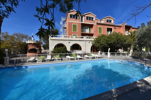 Castellu Rossu : Hotels proche de Lucciana
