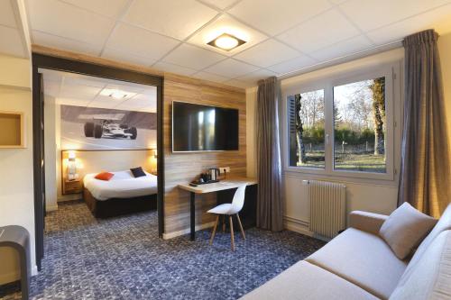 Logis Relais Des Puys : Hotels proche de Nébouzat