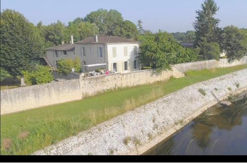 YGEIA : B&B / Chambres d'hotes proche de Pessac-sur-Dordogne