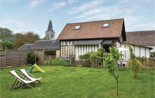 Awesome home in Le Bourg-Dun with 3 Bedrooms and WiFi : Maisons de vacances proche de Saint-Aubin-sur-Mer