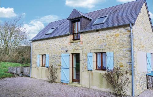 Beautiful home in Brucheville with 2 Bedrooms and WiFi : Maisons de vacances proche d'Auvers