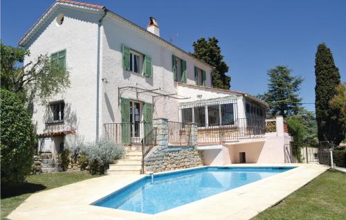 Amazing home in Cabris with 3 Bedrooms, WiFi and Outdoor swimming pool : Maisons de vacances proche de Saint-Vallier-de-Thiey